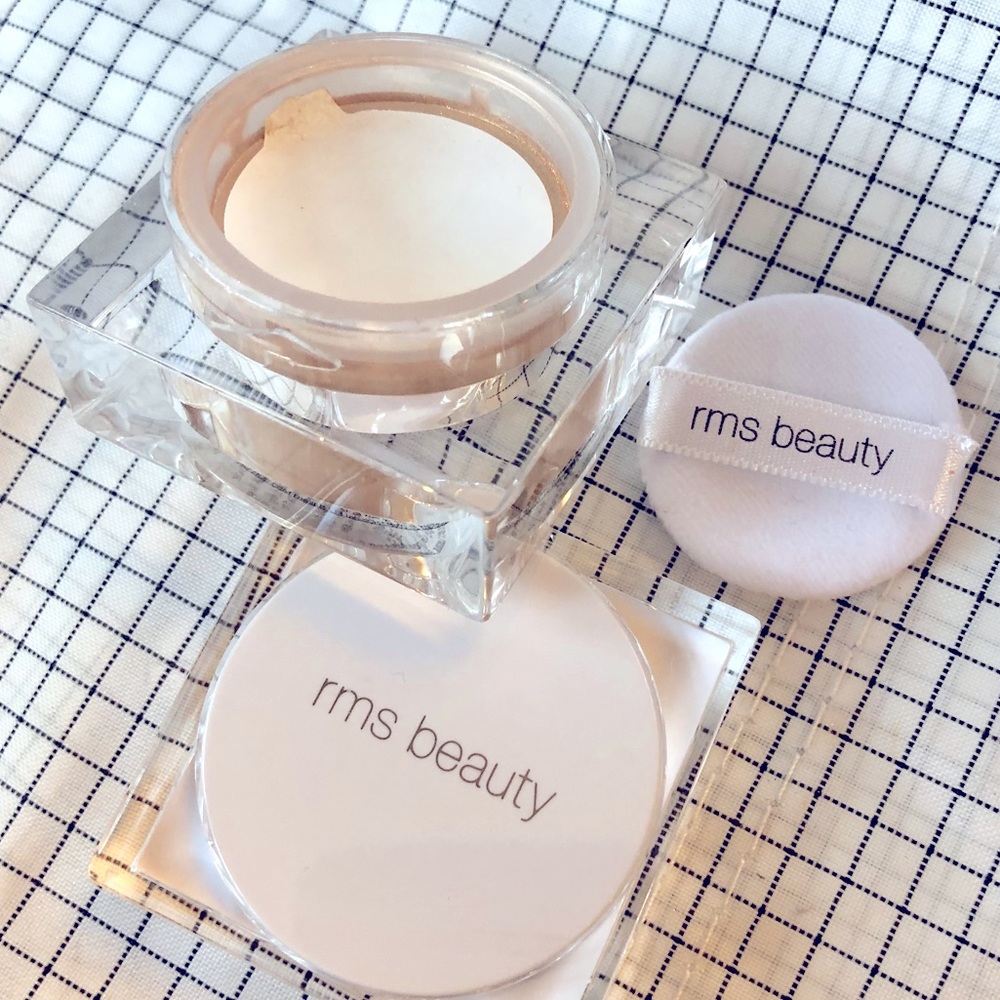 RMS Beauty• Glow Face & Body Powder Highlighter - Picture 2 of 4